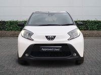 Used Toyota Aygo X 72 HP (52 kW) 2023 White SUV