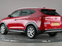 Used Hyundai Tucson SE 115 HP (84 kW) 2019 Red SUV