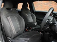 Usado Mini Cooper S Hatch 2019 Prateado Citadino