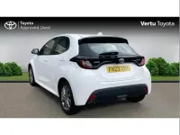 Used Toyota Yaris 113 HP (83 kW) 2023 White Hatchback