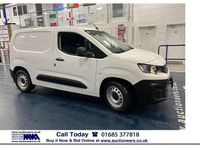 Used Peugeot Partner 75 HP (55 kW) 2019 White MPV