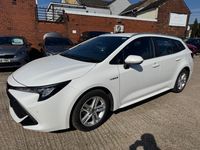 Used Toyota Corolla 122 HP (89 kW) 2020 White Estate