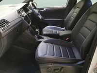 Used VW Tiguan R-line 245 HP (180 kW) 2023 White SUV