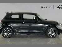 Used Mini Cooper Sport 200 HP (147 kW) 2024 Black Hatchback
