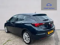 Used Vauxhall Astra Design Edition 125 HP (91 kW) 2019 Green Hatchback