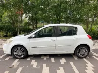 Used Renault Clio II Dynamique 2011 White Hatchback