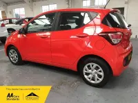 Used Hyundai i10 SE 67 HP (49 kW) 2018 Red Hatchback