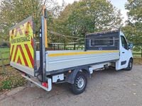 Second-hand Vauxhall Movano 135 CP (99 kW) 2019 Alb Monovolum