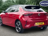 Begagnad Vauxhall Corsa Ultimate 101 HK (74 kW) 2023 Röd Halvkombi