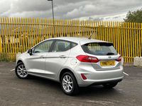 Used Ford Fiesta Zetec 100 HP (73 kW) 2017 Silver Hatchback