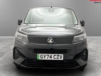 Used Vauxhall Combo Design Edition 100 kW (136 HP) 2026 MPV