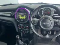 Usado Mini Cooper S Hatch 189 CV (139 kW) 2018 Negro Utilitario