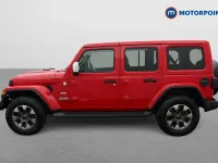 Begagnad Jeep Wrangler Overland 270 HK (198 kW) 2021 Röd SUV
