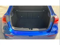 Usado Mercedes A200 Executive 161 HP (118 kW) 2024 Azul Citadino