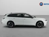 Used VW Passat R-line 204 HP (150 kW) 2025 White Estate