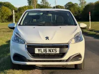 Used Peugeot 208 Active 2016 White Hatchback