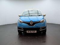 Used Renault Captur Dynamique 90 HP (66 kW) 2016 Blue/cream SUV