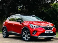 Used Renault Captur Version S 143 HP (105 kW) 2021 Red/black SUV
