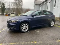 Begagnad Fiat Tipo Easy Plus 120 HK (88 kW) 2018 Blå Halvkombi