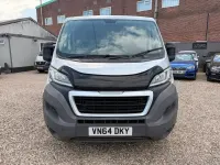 Usado Peugeot Boxer 110 CV (80 kW) 2014 Plateado Van