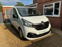 Usado Renault Trafic Business 2016 Blanco Monovolumen