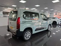Used Citroën Berlingo Feel 101 HP (74 kW) 2020 Green MPV