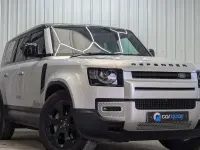 Used Land Rover Defender SE 300 HP (220 kW) 2023 SUV