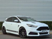 Używany Ford Focus ST 280 KM (205 kW) 2016 Biały Hatchback