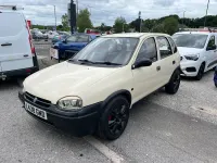 Used Vauxhall Corsa 67 HP (49 kW) 1994 Cream Hatchback