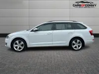 Usado Skoda Octavia Sport 110 HP (80 kW) 2017 Branco Carrinha