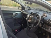 Used Toyota Aygo 67 HP (49 kW) 2005 Hatchback