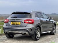 Usado Mercedes GLA200 AMG line 136 HP (100 kW) 2018 Cinzento SUV