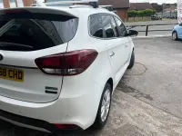 Usado Kia Carens 135 CV (99 kW) 2018 Blanco Monovolumen