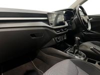 Used Skoda Fabia Colour Edition 70 HP (51 kW) 2022 Moon white metallic black magic pearl effect Hatchback