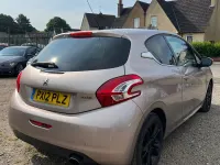 Used Peugeot 208 Allure 95 HP (69 kW) 2012 Pink Hatchback