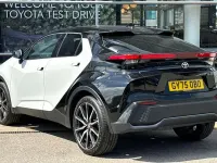 Used Toyota C-HR Premium 197 HP (144 kW) 2025 White SUV