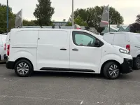 Used Vauxhall Vivaro 100 HP (73 kW) 2022 White MPV