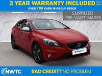 Used Volvo V40 R-Design 150 HP (110 kW) 2016 Red Hatchback