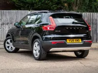 Used Volvo XC40 Momentum 147 HP (108 kW) 2019 Black SUV