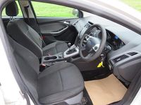 Used Ford Focus 115 HP (84 kW) 2015 White Estate