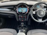 Used Mini Cooper Classic 134 HP (98 kW) 2023 Silver Hatchback