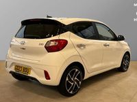 Used Hyundai i10 Premium 84 HP (61 kW) 2023 White Hatchback