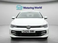 Usado VW Golf VIII Match 116 CV (85 kW) 2025 Blanco Utilitario