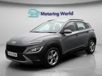 Usado Hyundai Kona SE 120 CV (88 kW) 2023 Gris SUV