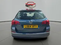 Used Vauxhall Astra Design Edition 115 HP (84 kW) 2014 Blue Estate