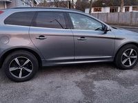 Used Volvo XC60 R-Design 220 HP (161 kW) 2016 Grey SUV