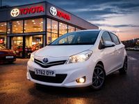 Used Toyota Yaris Edition 69 HP (50 kW) 2013 White Hatchback