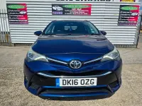 Used Toyota Avensis Business Edition 112 HP (82 kW) 2016 Blue Estate
