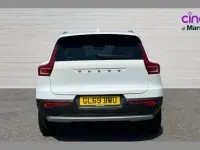 Used Volvo XC40 Momentum 150 HP (110 kW) 2019 White SUV