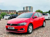 Begagnad VW Golf VII Trendline 2019 Röd Halvkombi